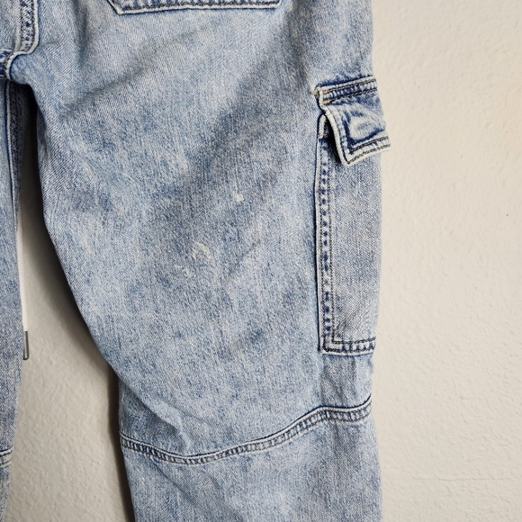 American Eagle Drawstring Waist Light Wash Chambray Cargo Joggers-Size 00 - Picture 11 of 15